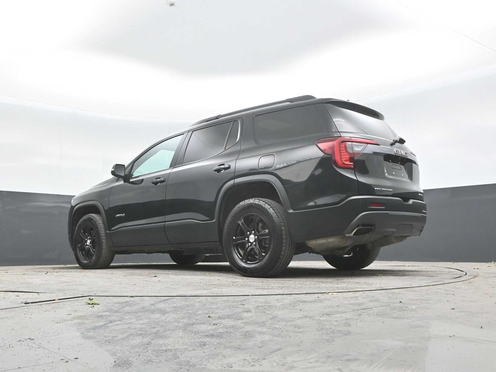 2020 GMC Acadia AT4