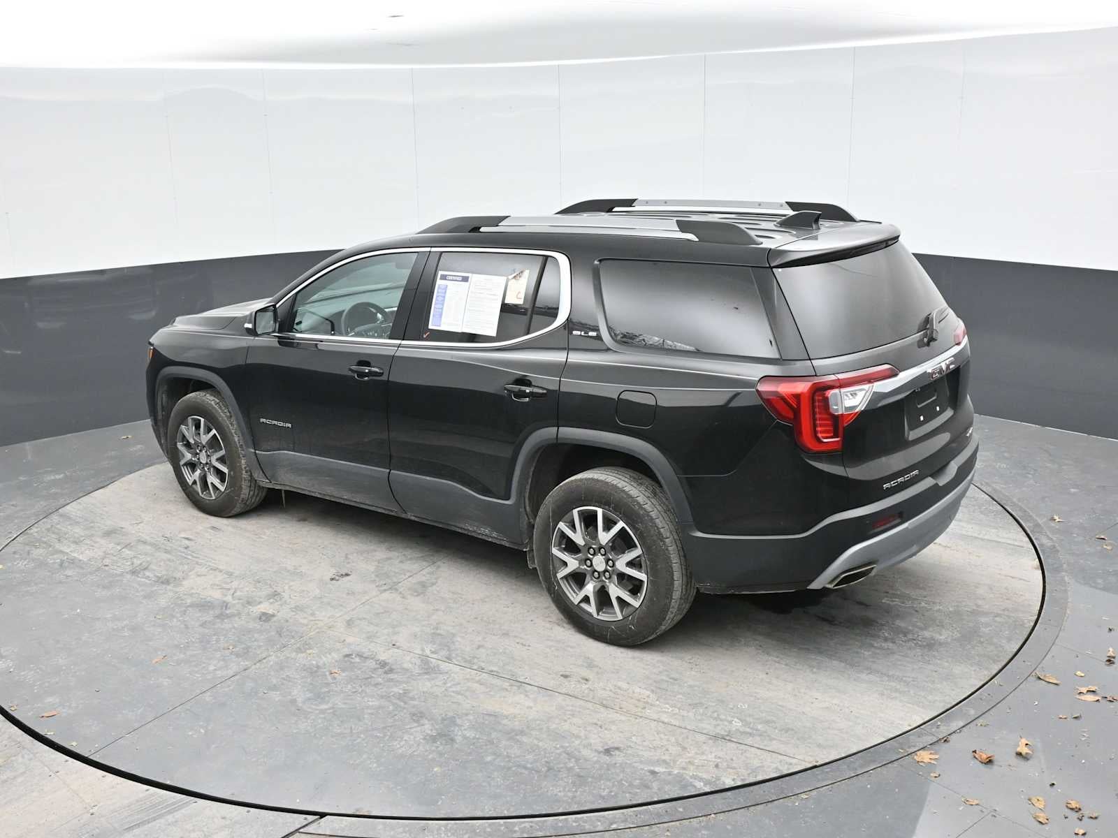 2022 GMC Acadia SLE