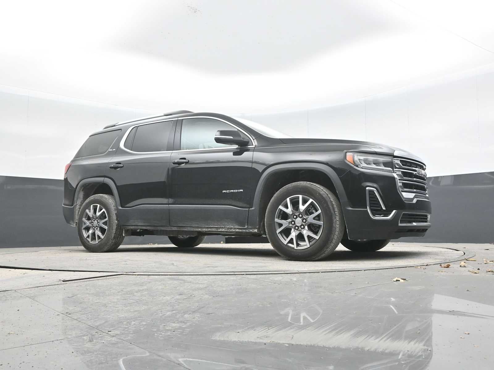 2022 GMC Acadia SLE