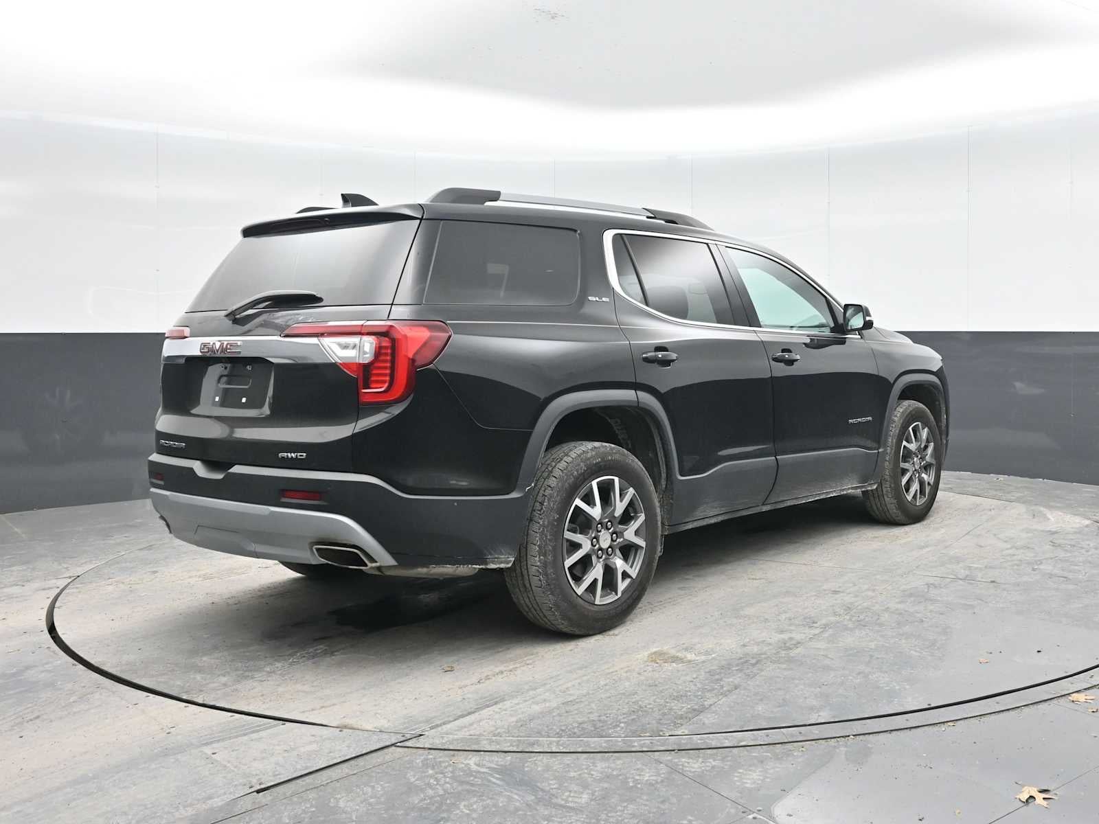 2022 GMC Acadia SLE