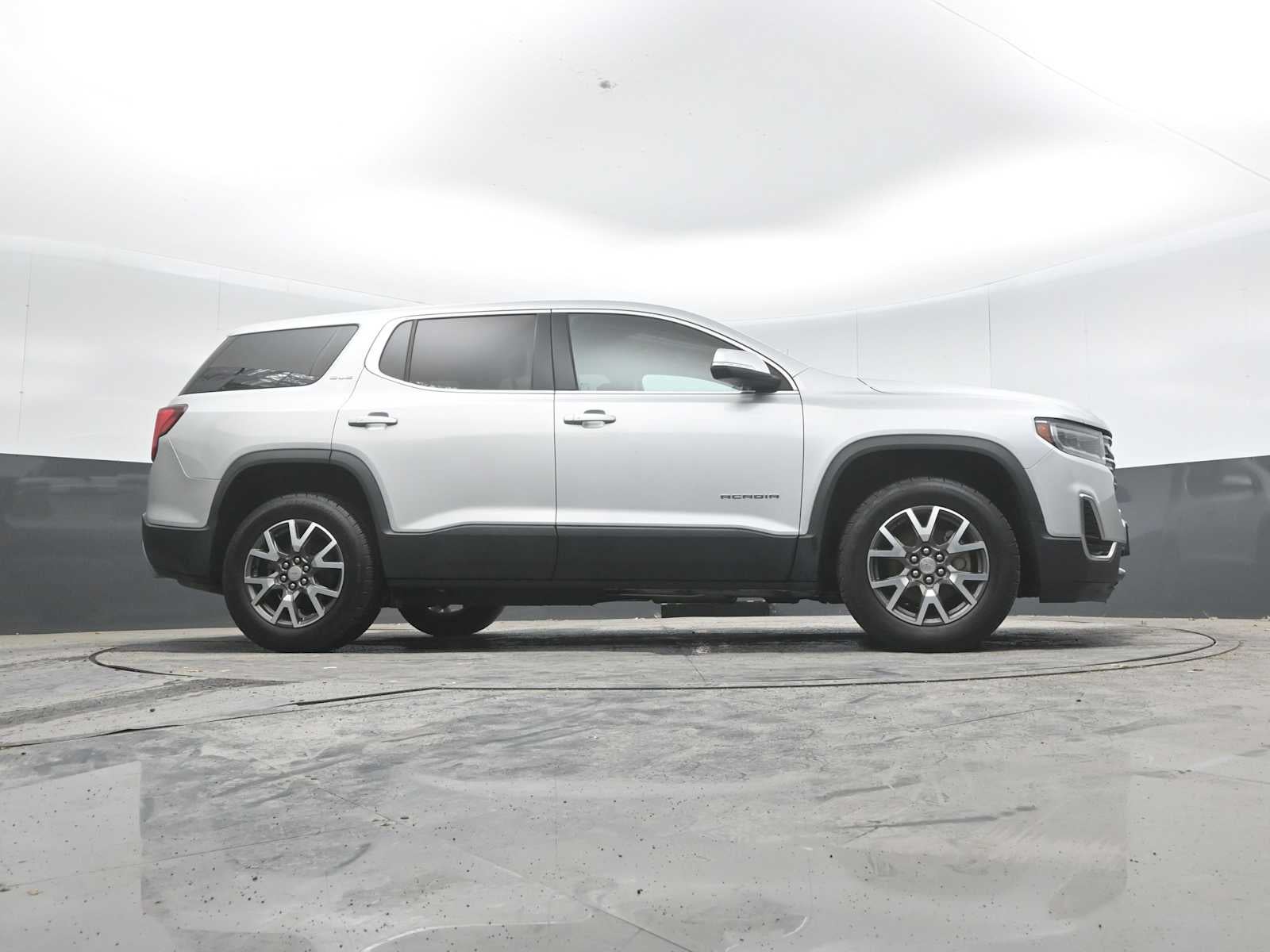 2020 GMC Acadia SLE