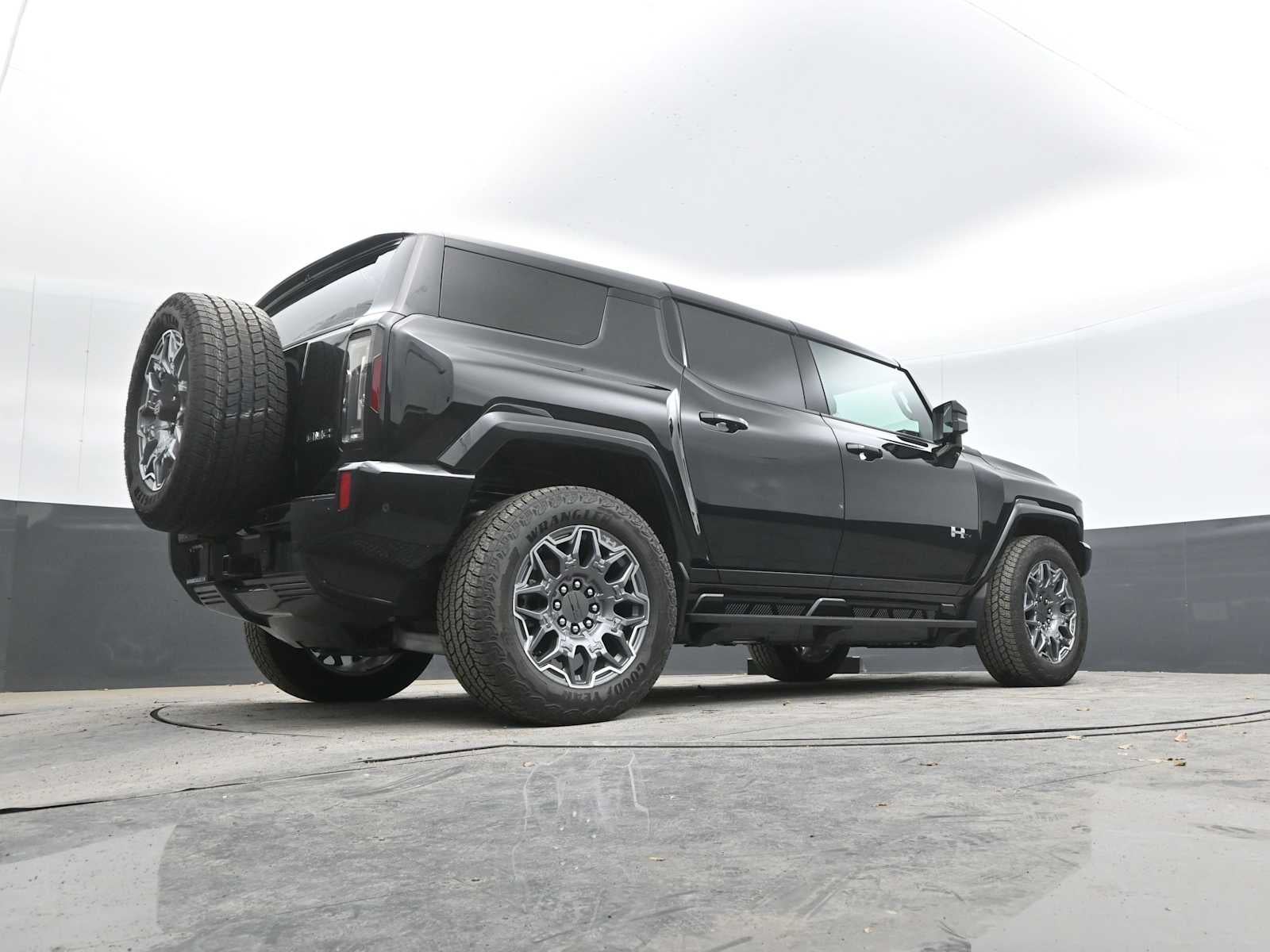 2025 GMC HUMMER EV SUV 3X