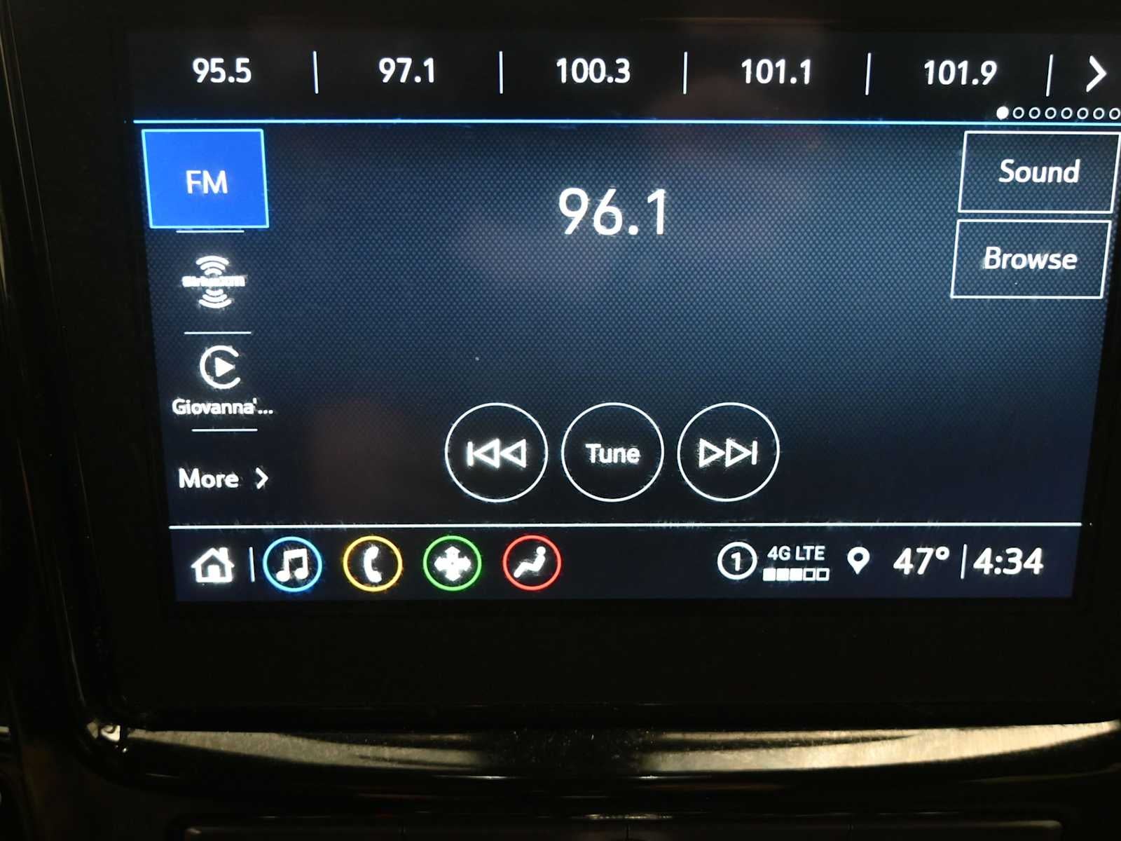 2023 Chevrolet Traverse LT Cloth