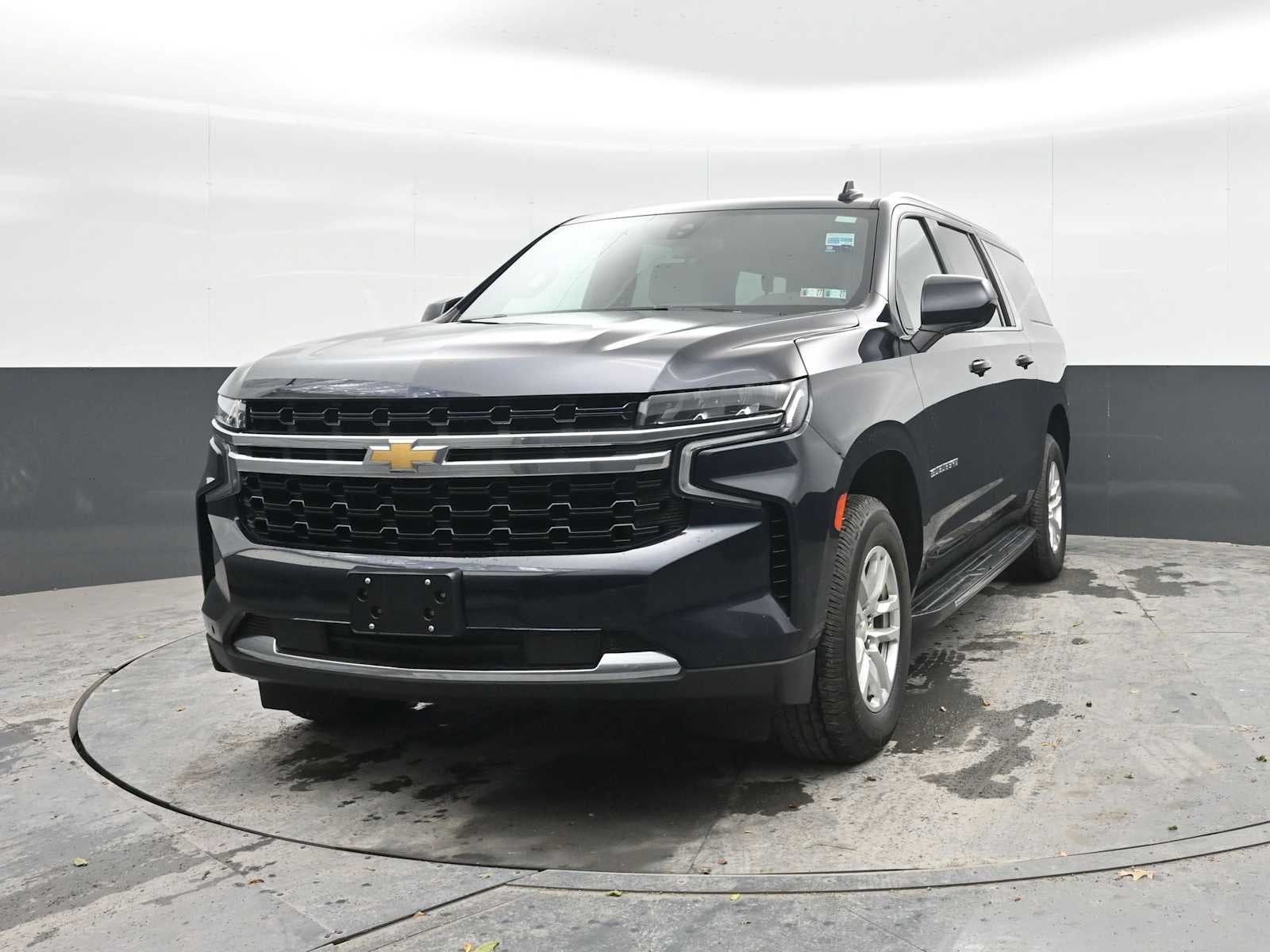 2022 Chevrolet Suburban LS