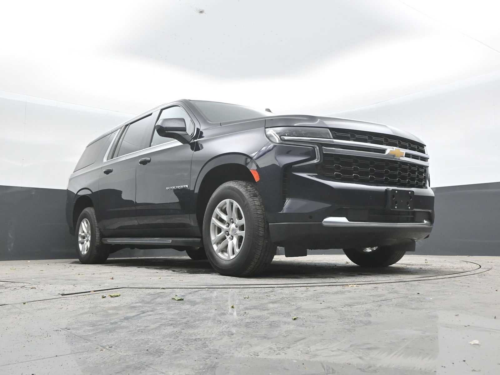 2022 Chevrolet Suburban LS