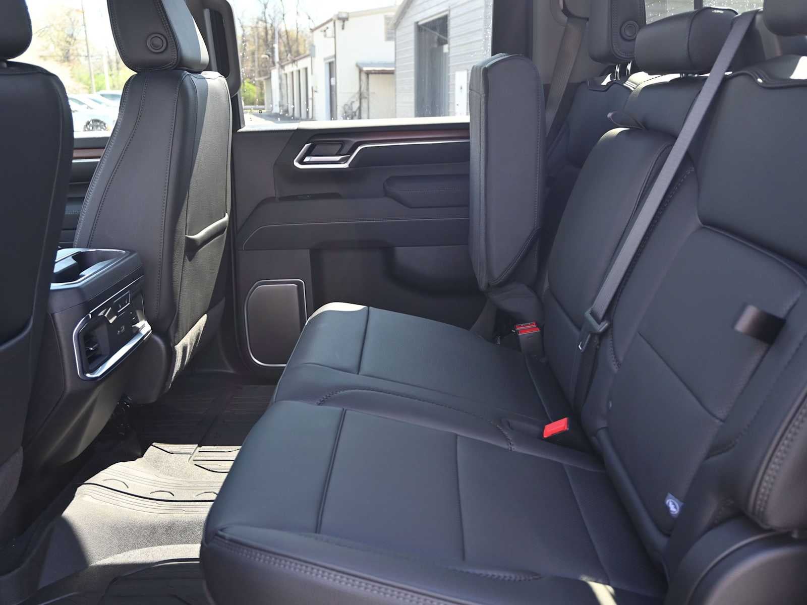 2026 GMC Sierra 3500 HD Denali DRW