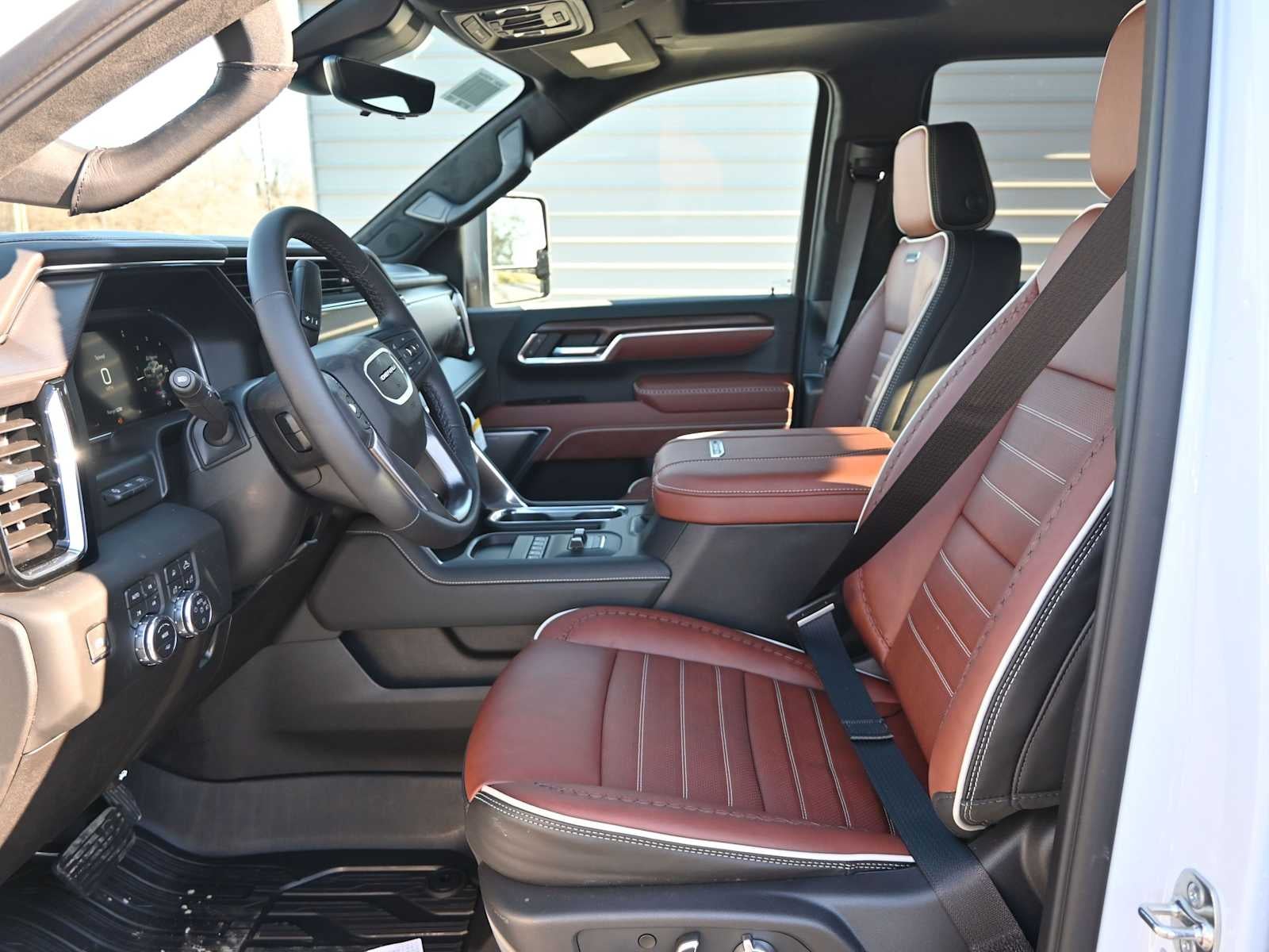 2026 GMC Sierra 3500 HD Denali Ultimate DRW