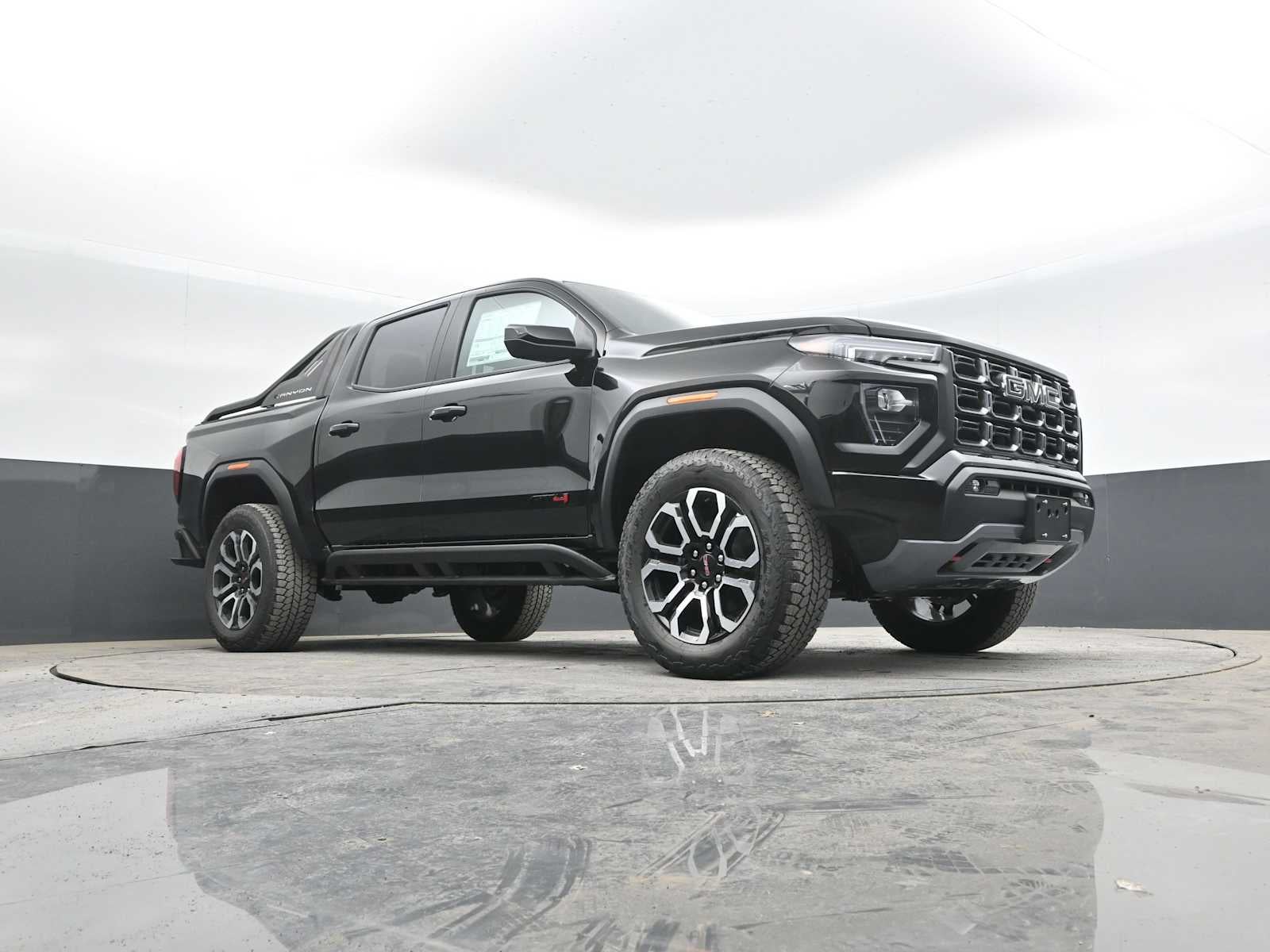 2025 GMC Canyon AT4