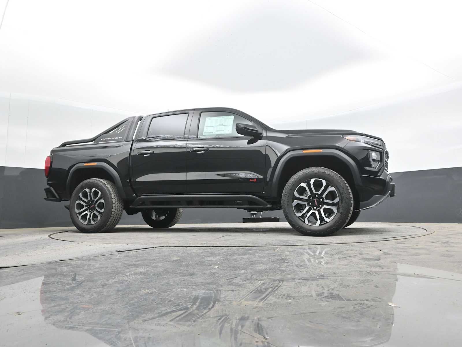 2025 GMC Canyon AT4