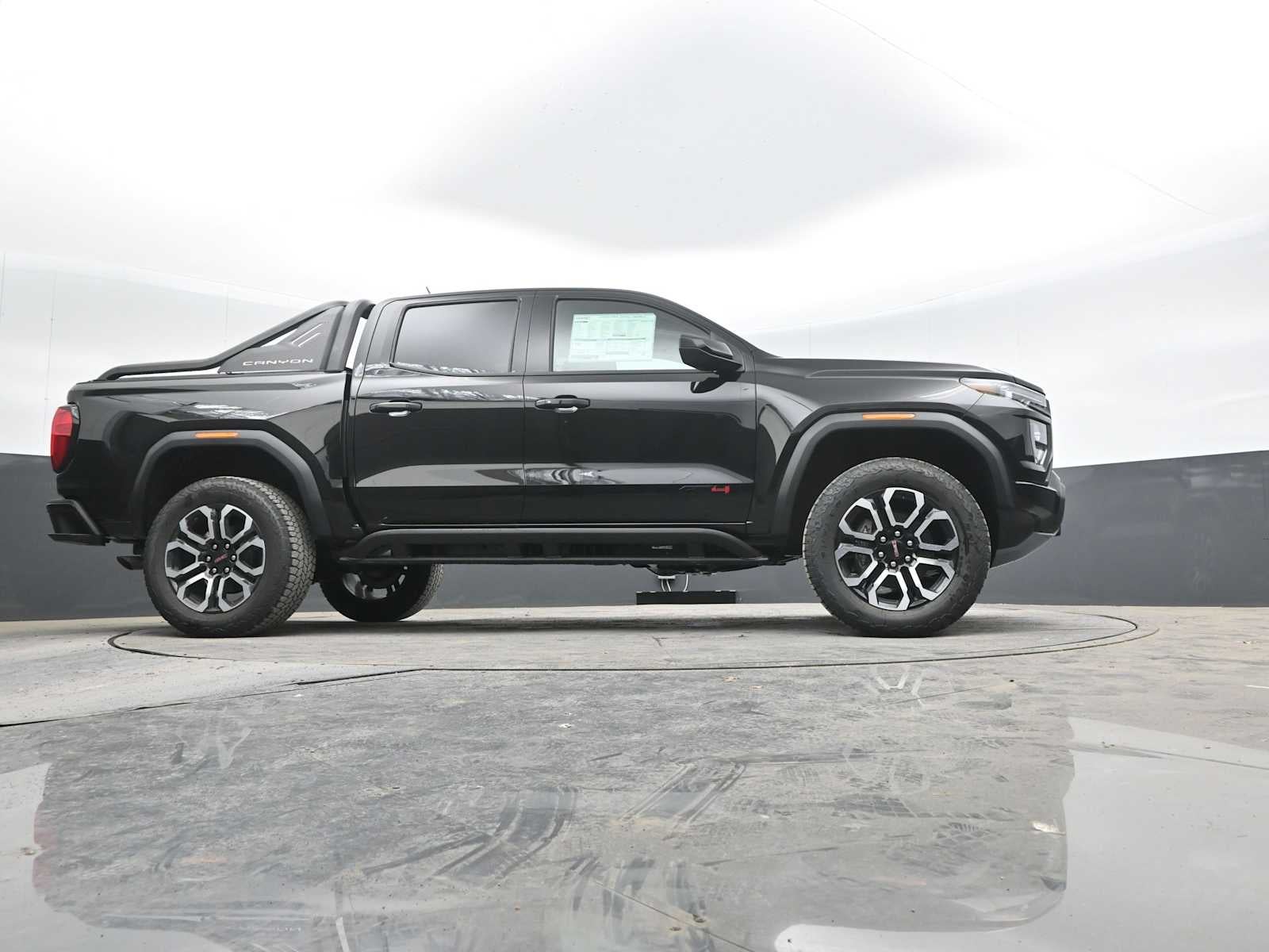 2025 GMC Canyon AT4