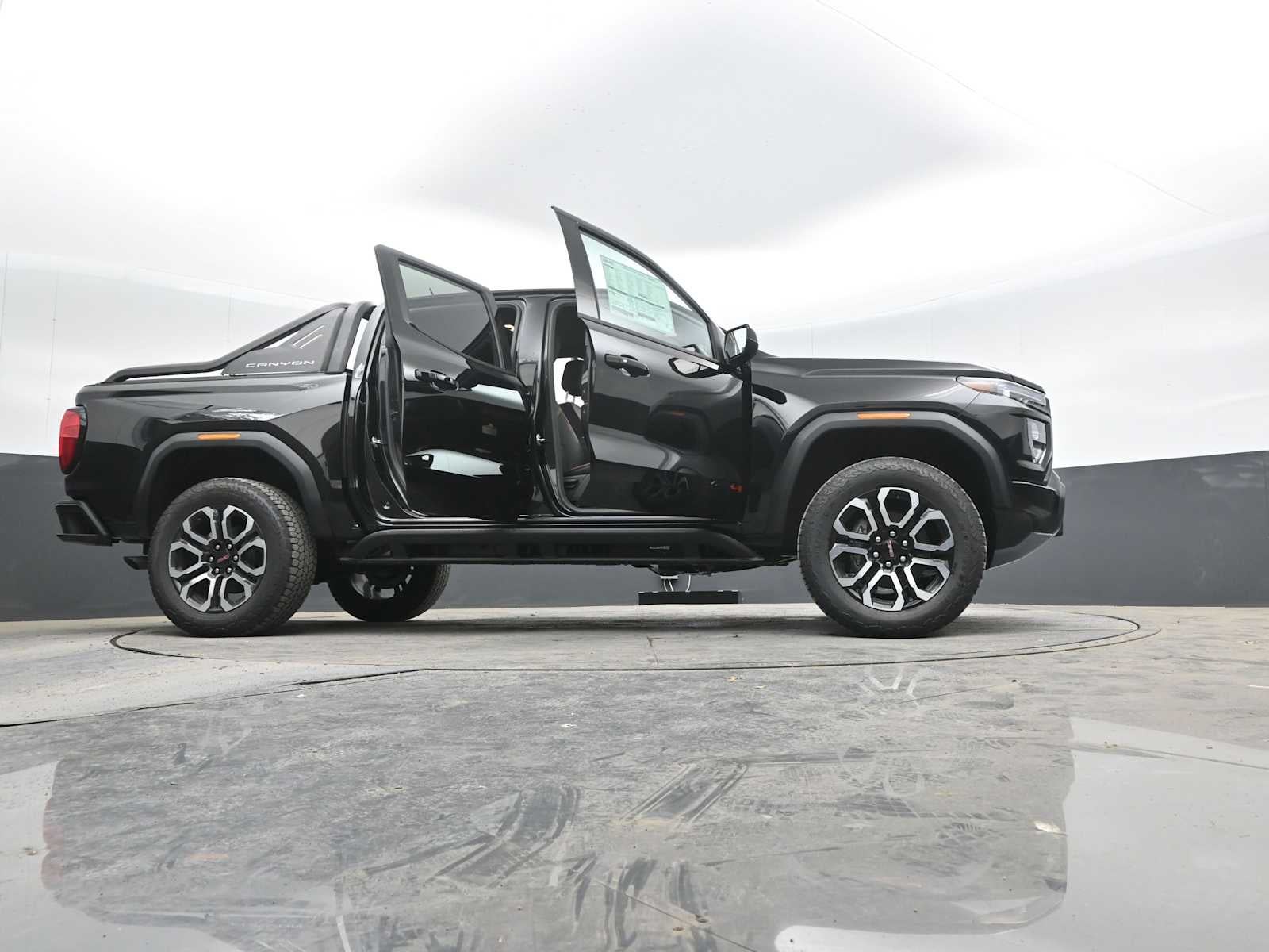 2025 GMC Canyon AT4