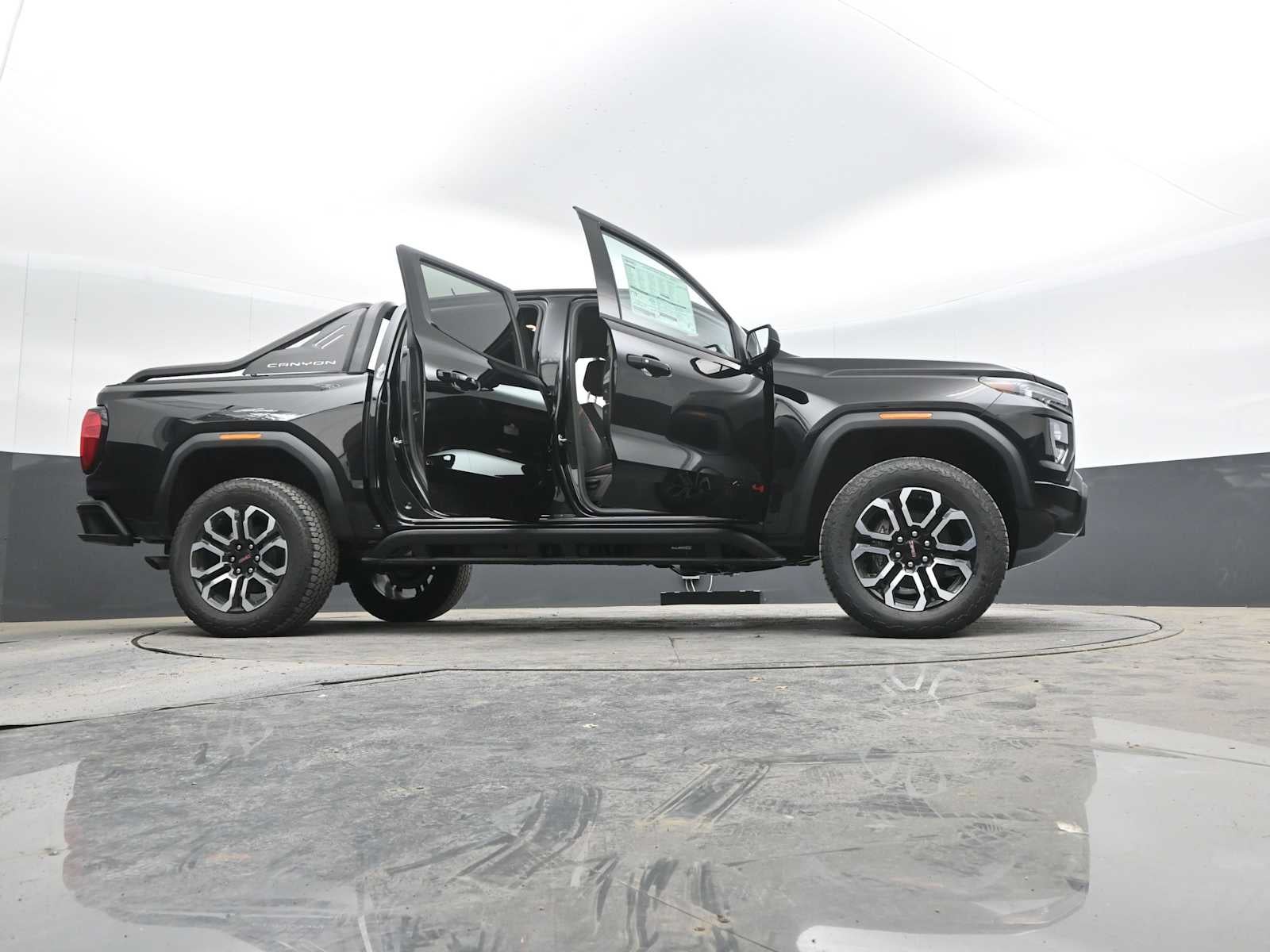 2025 GMC Canyon AT4