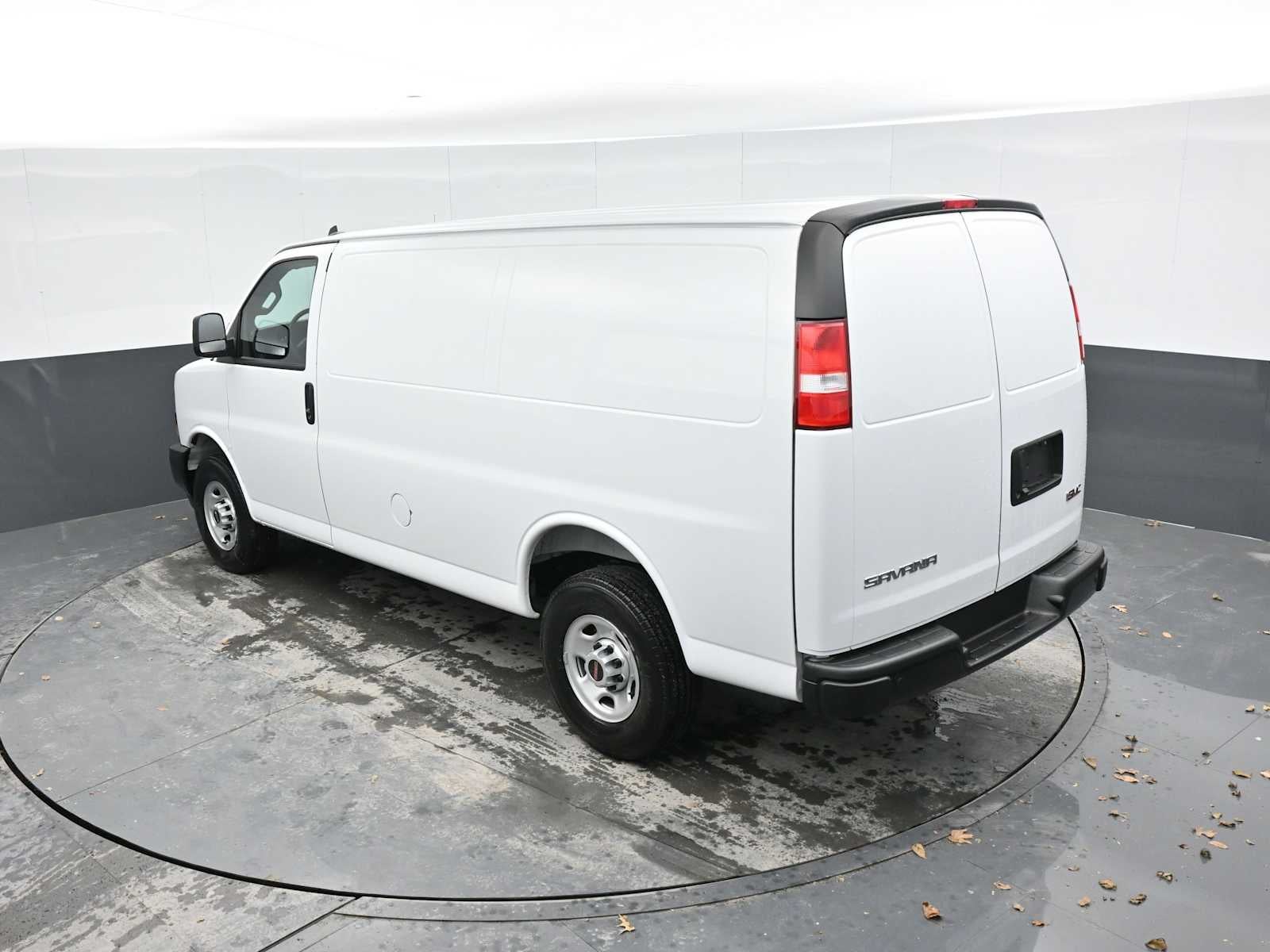 2025 GMC Savana Cargo 2500 Work Van