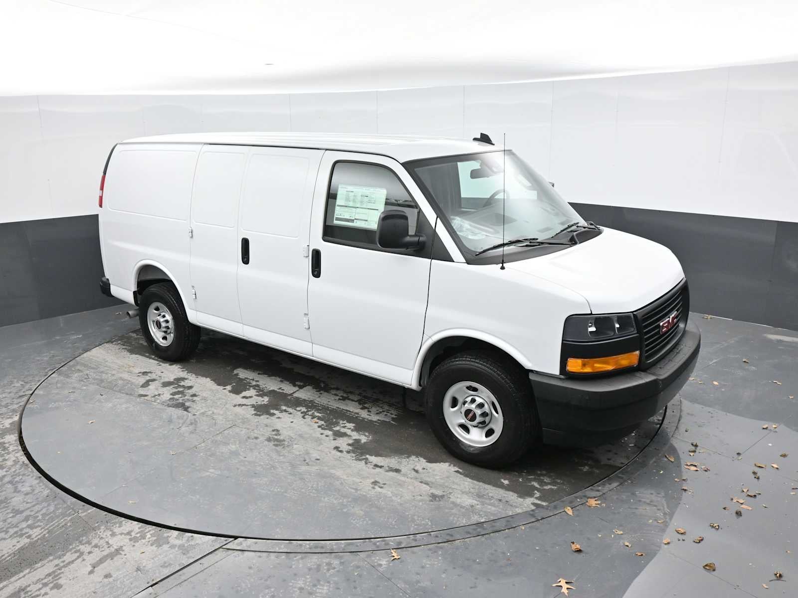 2025 GMC Savana Cargo 2500 Work Van
