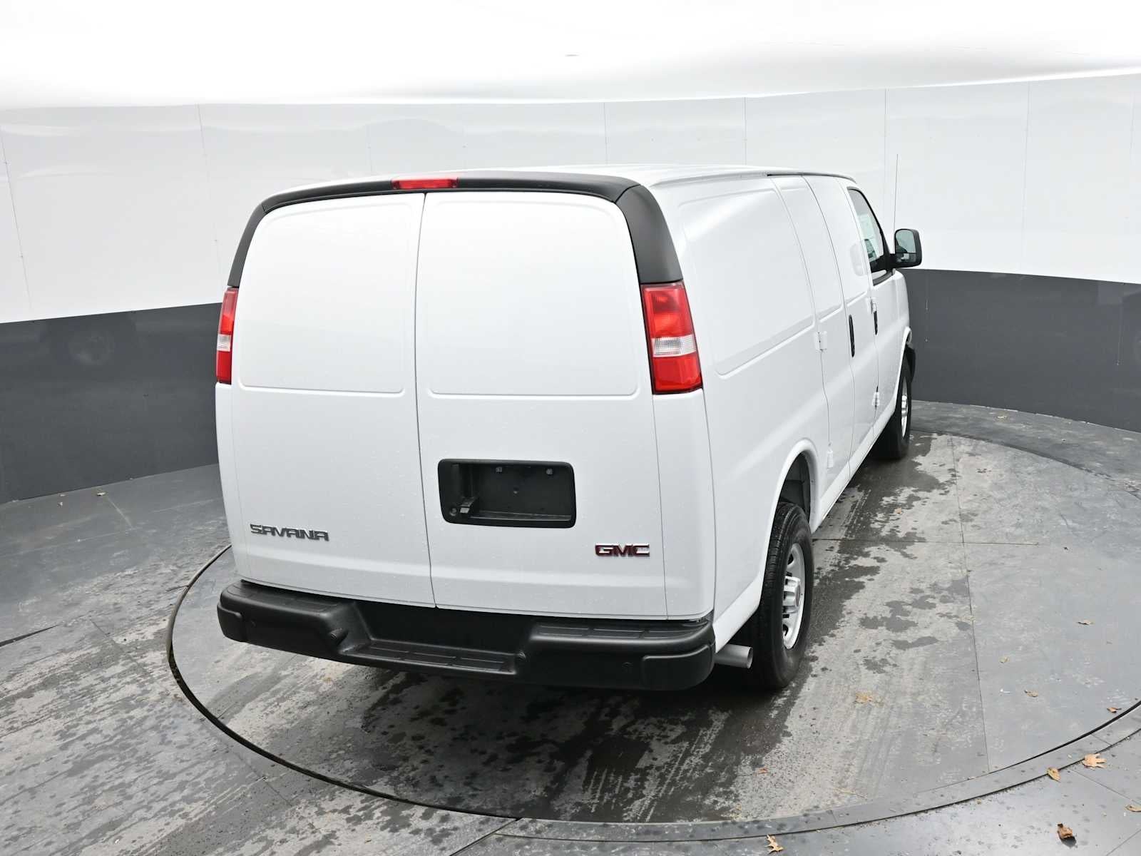 2025 GMC Savana Cargo 2500 Work Van