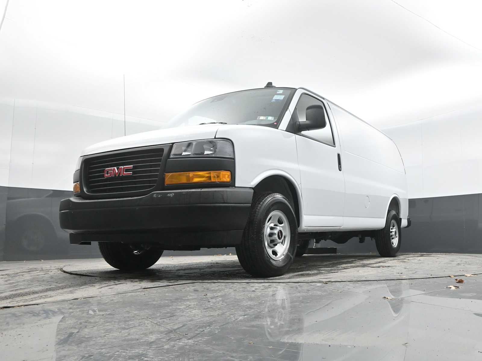 2025 GMC Savana Cargo 2500 Work Van