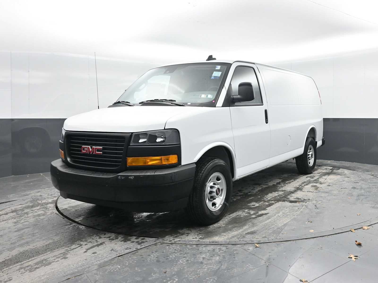 2025 GMC Savana Cargo 2500 Work Van