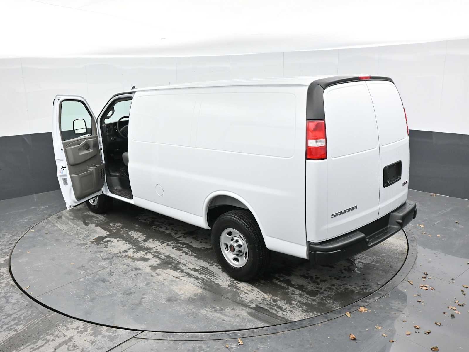 2025 GMC Savana Cargo Work Van