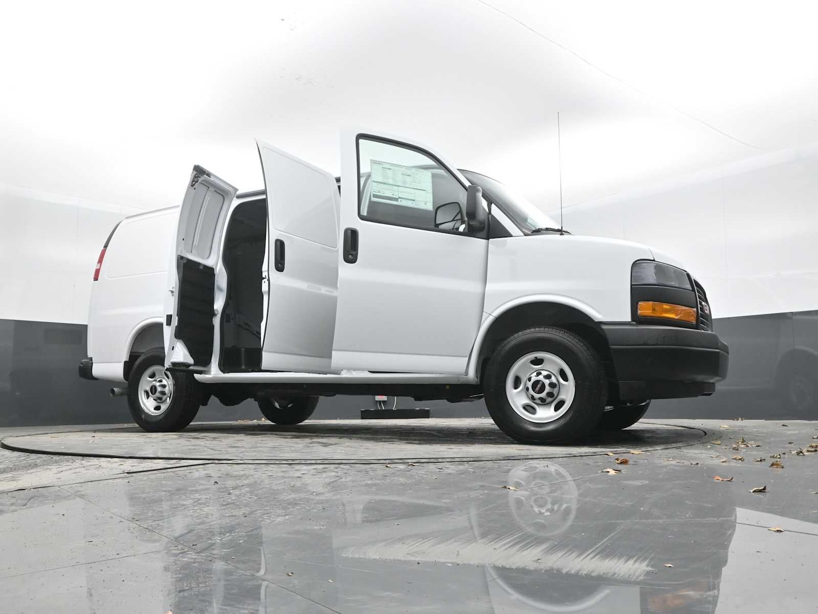 2025 GMC Savana Cargo Work Van