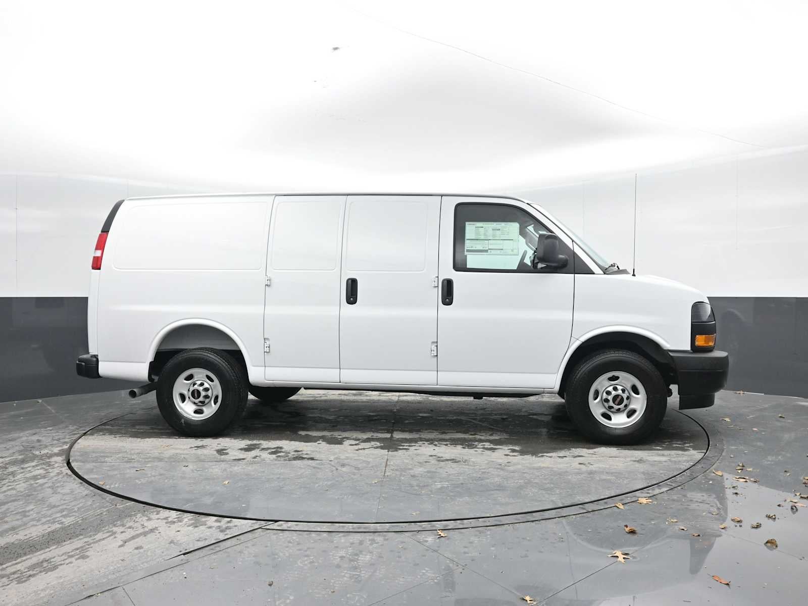 2025 GMC Savana Cargo 2500 Work Van