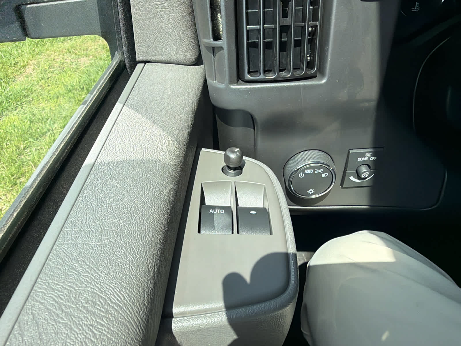 2025 GMC Savana Cargo Work Van