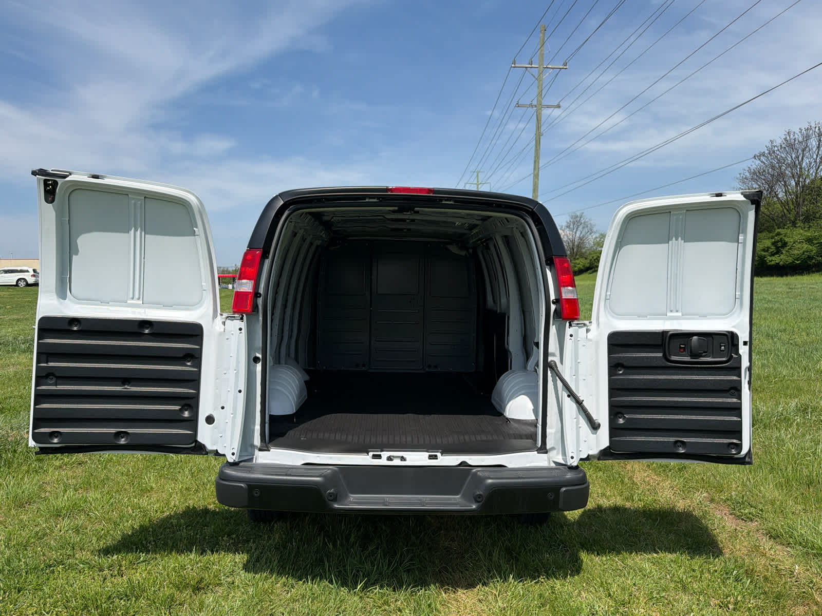 2025 GMC Savana Cargo Work Van