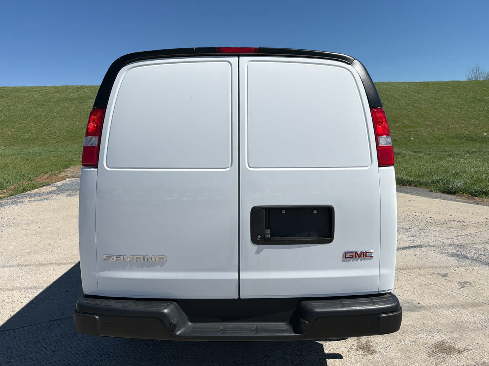 2025 GMC Savana Cargo Work Van