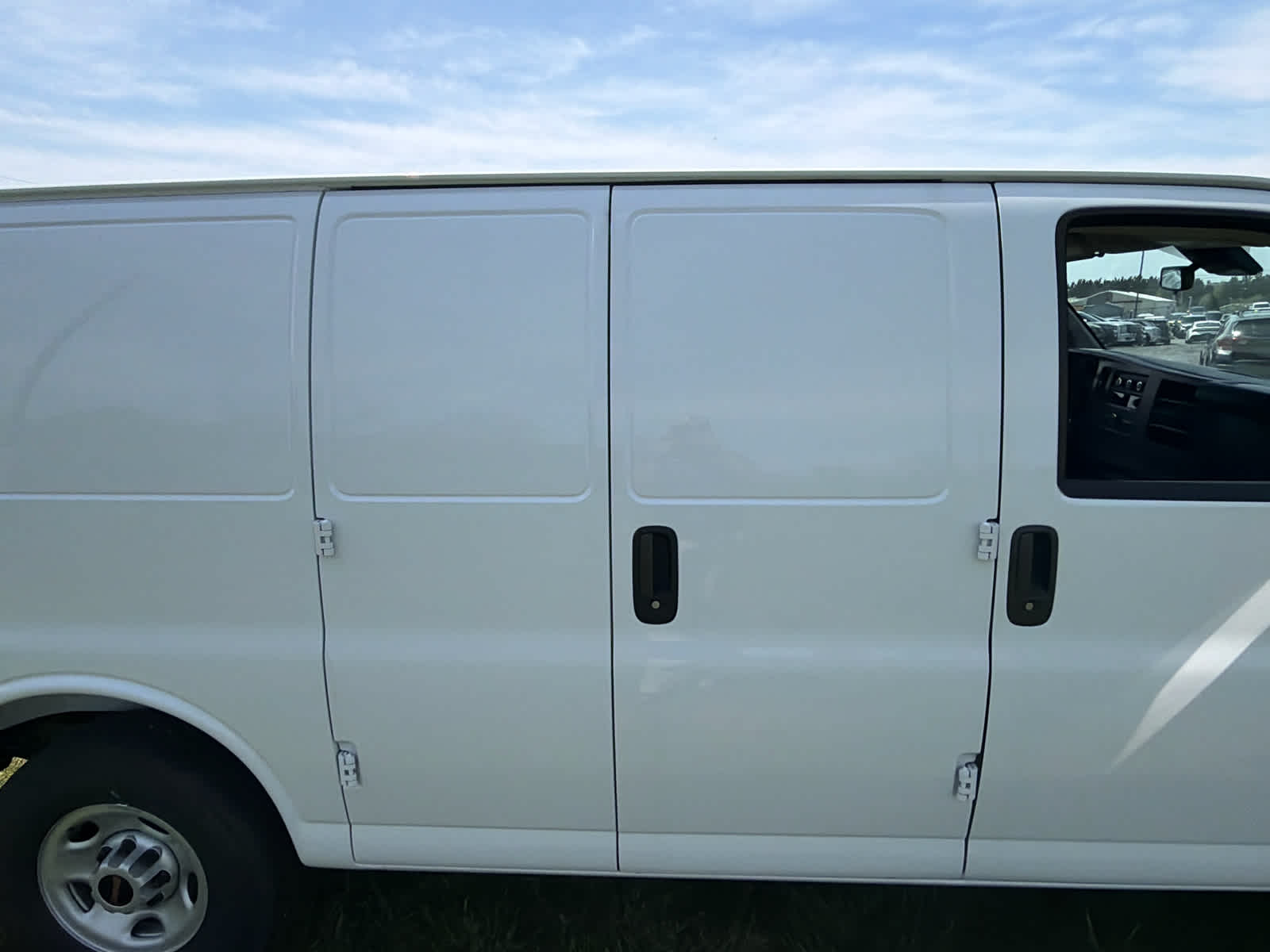 2025 GMC Savana Cargo Work Van