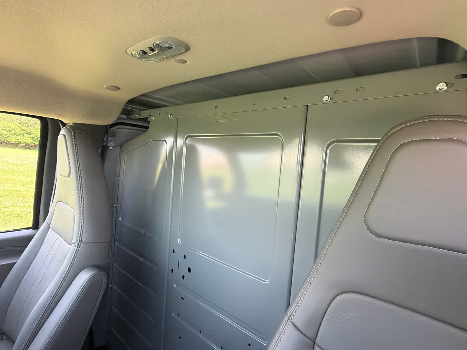 2025 GMC Savana Cargo Work Van