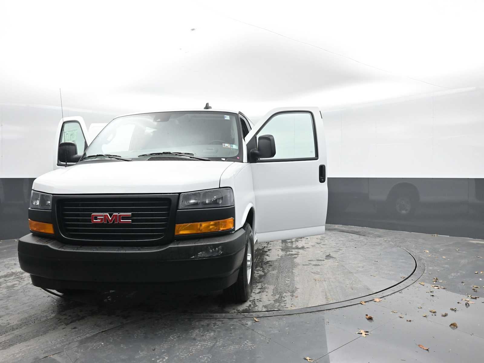 2025 GMC Savana Cargo Work Van