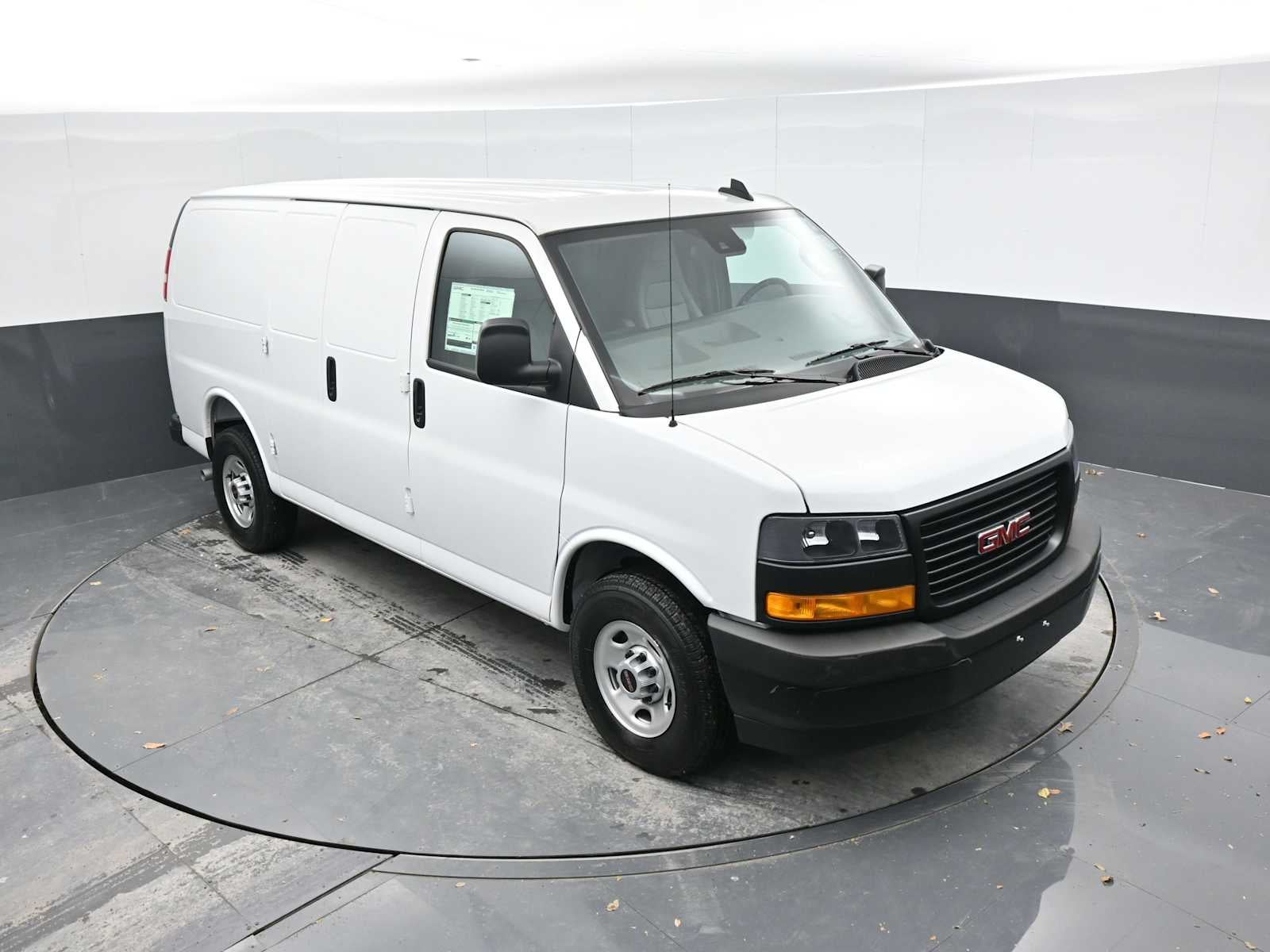 2025 GMC Savana Cargo 2500 Work Van