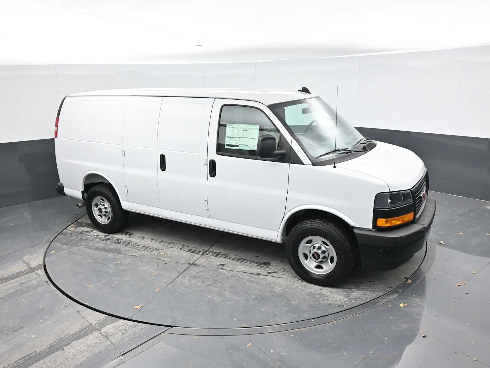 2025 GMC Savana Cargo 2500 Work Van