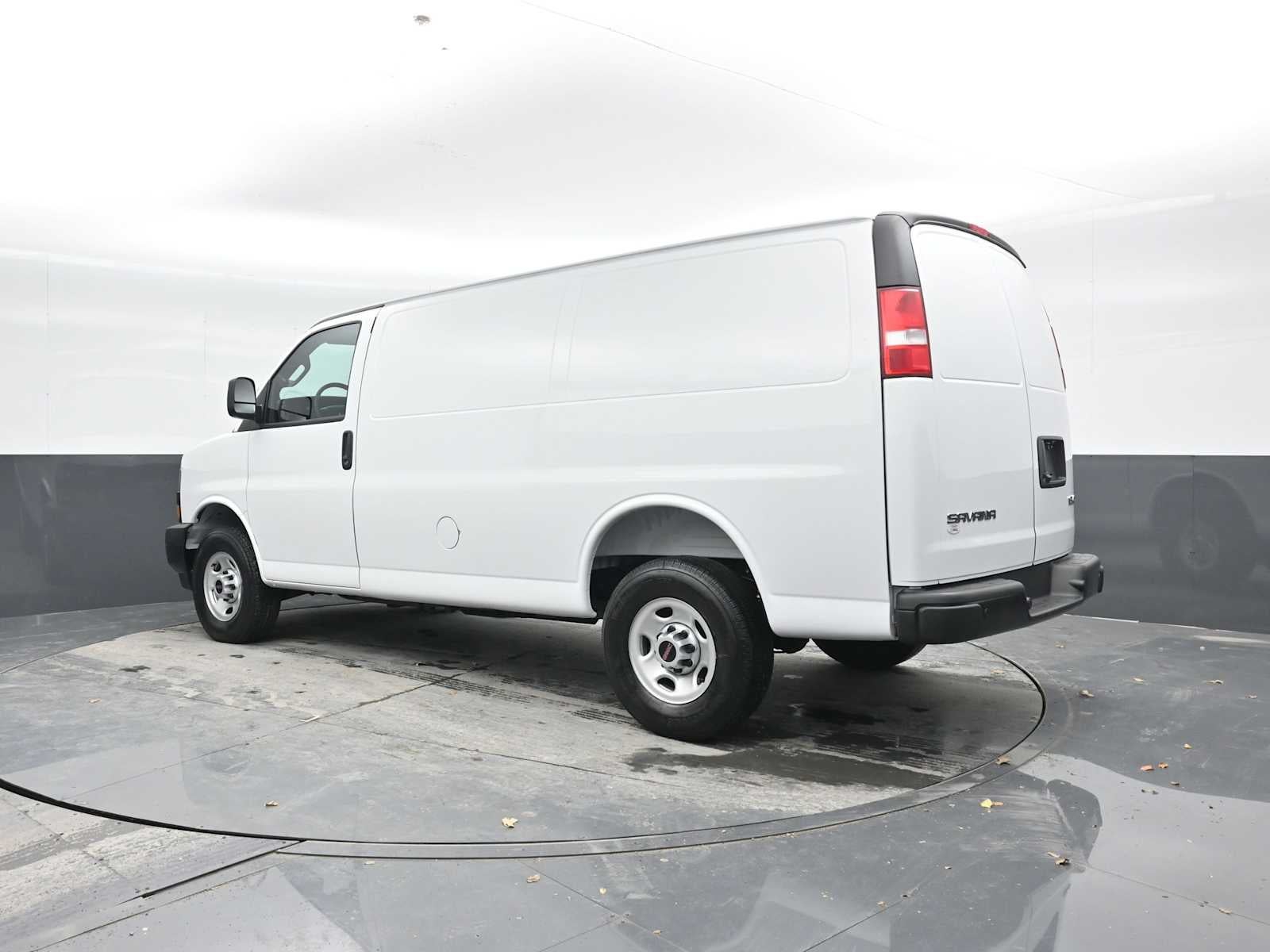 2025 GMC Savana Cargo 2500 Work Van