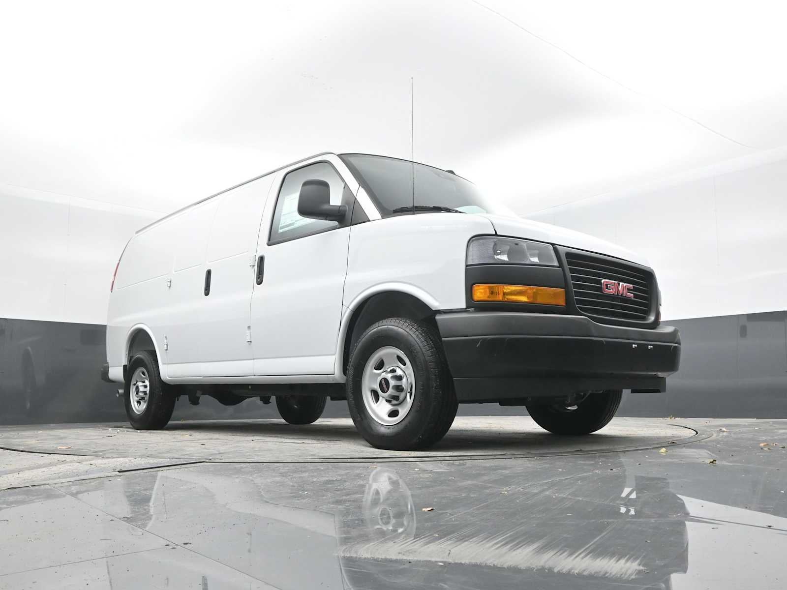 2025 GMC Savana Cargo 2500 Work Van