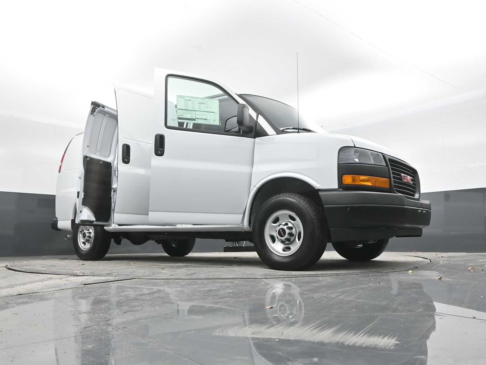 2025 GMC Savana Cargo Work Van