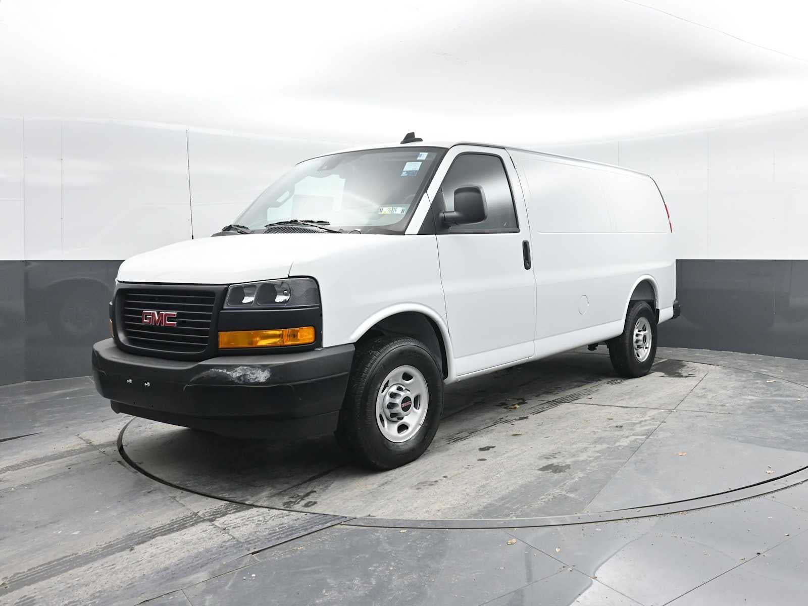 2025 GMC Savana Cargo 2500 Work Van