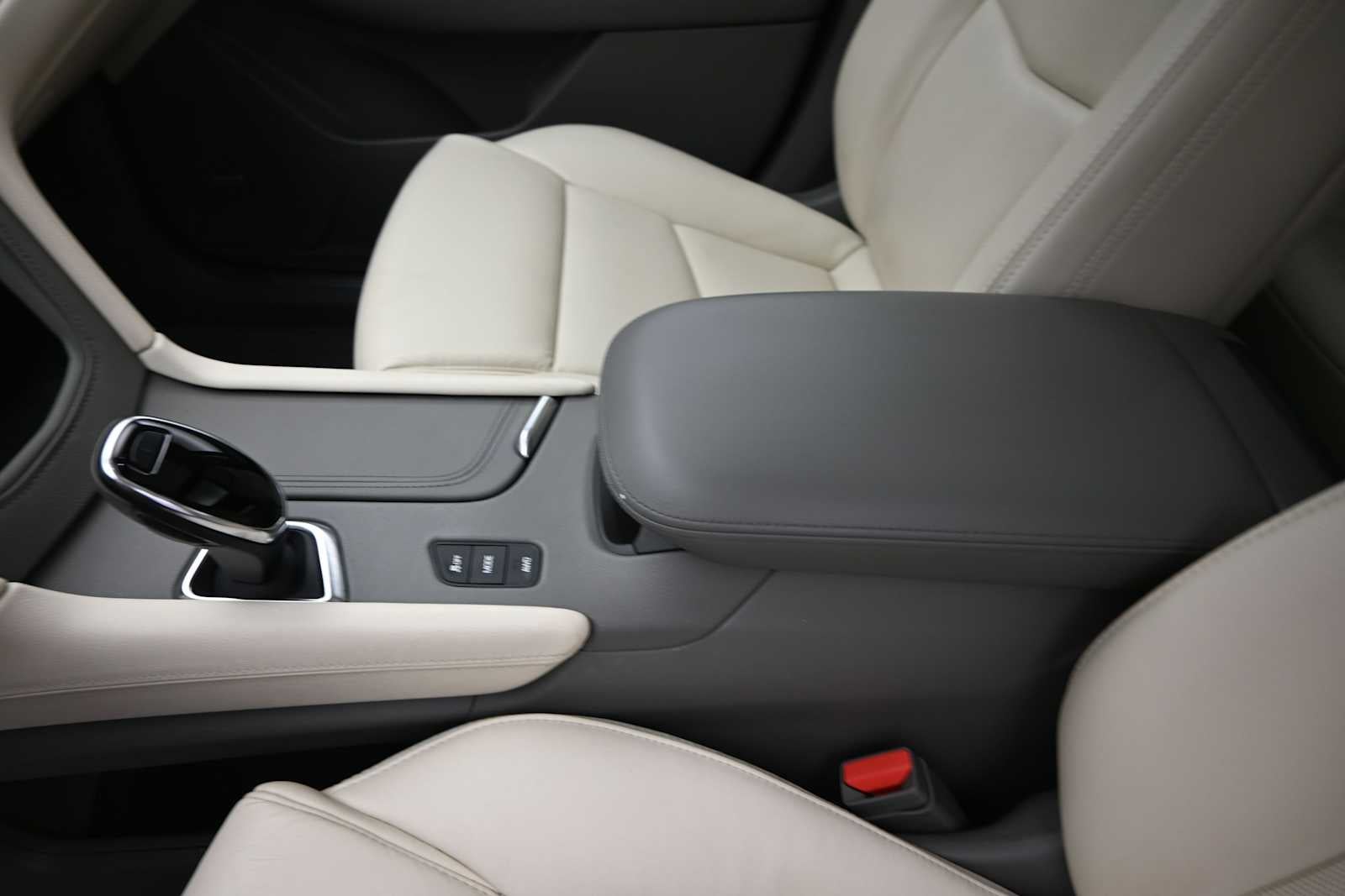2018 Cadillac XT5 Luxury AWD