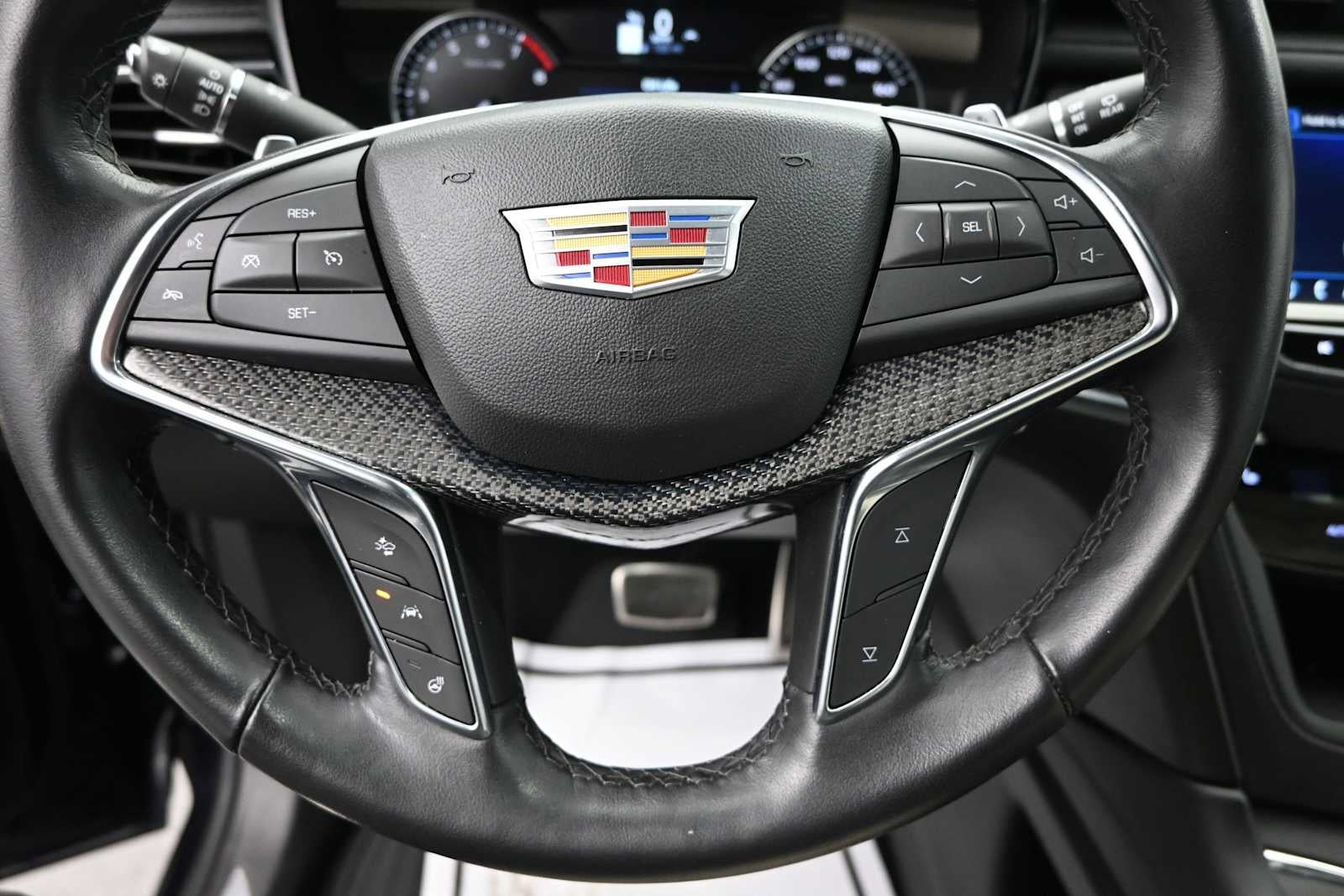 2022 Cadillac XT5 Sport