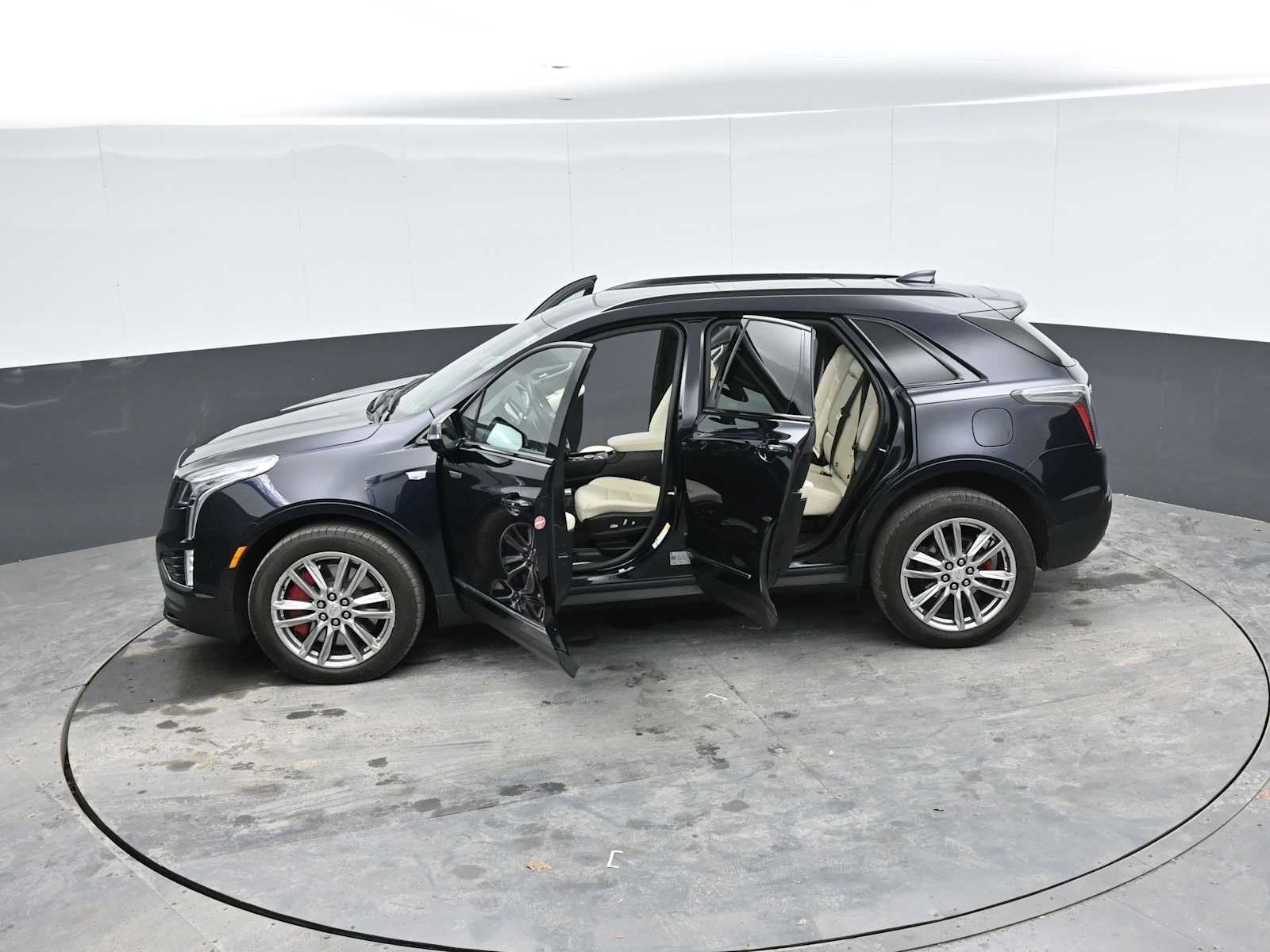 2022 Cadillac XT5 Sport
