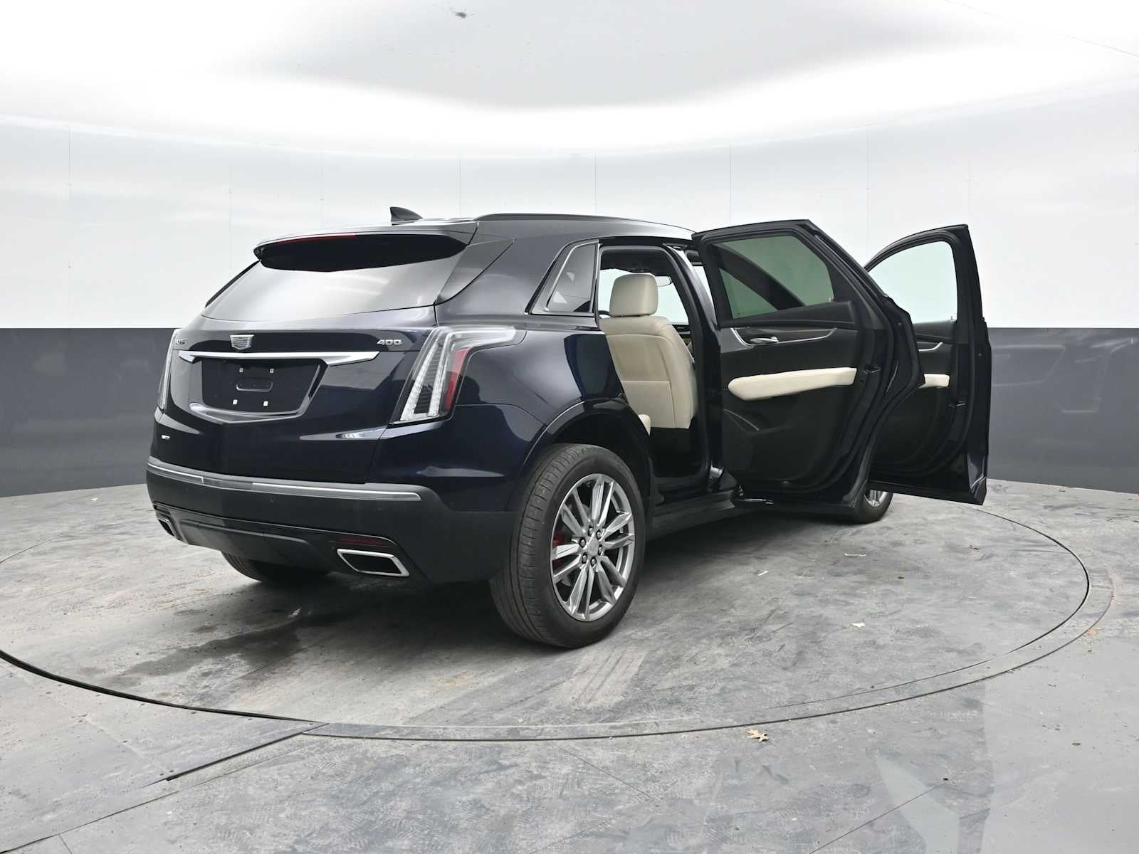 2022 Cadillac XT5 Sport
