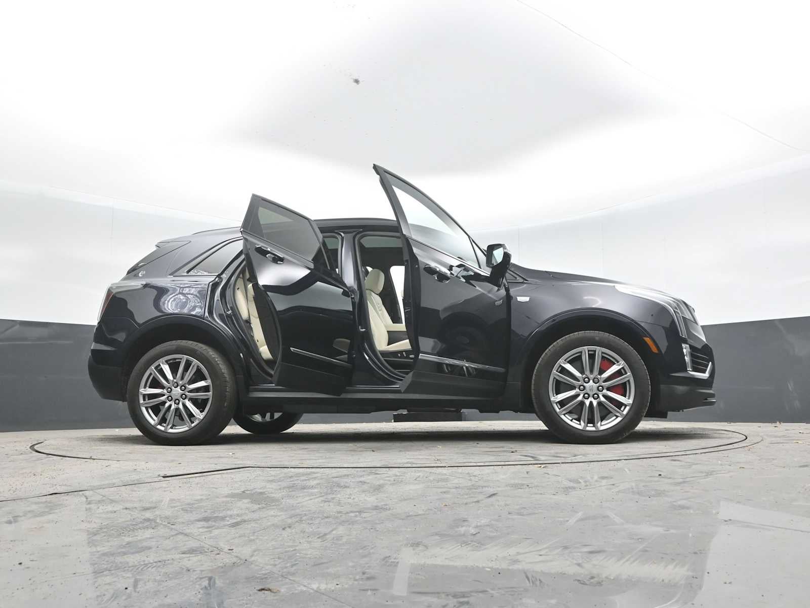 2022 Cadillac XT5 Sport