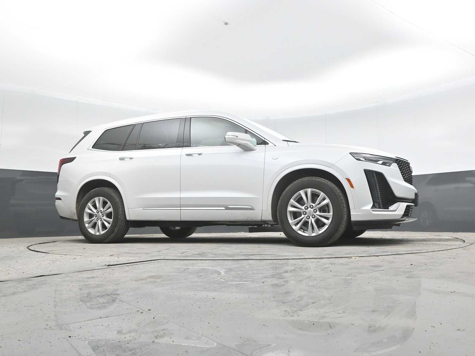 2024 Cadillac XT6 Luxury