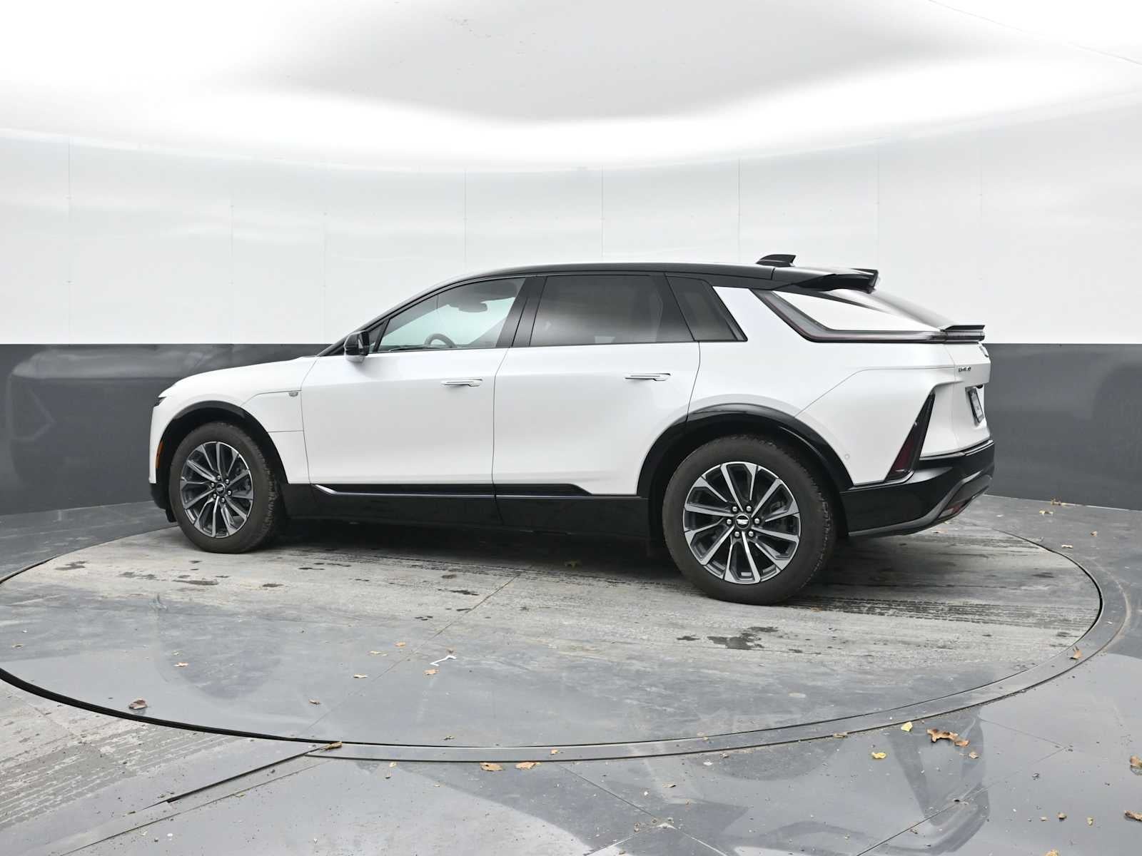 2025 Cadillac LYRIQ Sport 1