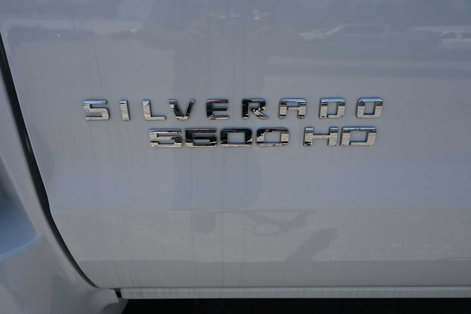 2023 Chevrolet Silverado 5500 HD Work Truck