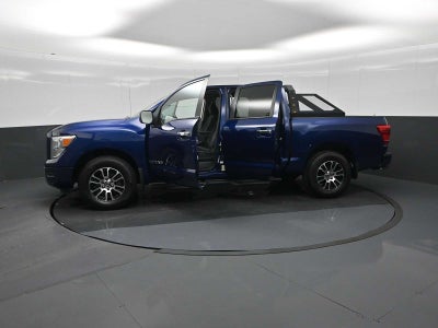 2021 Nissan Titan SV