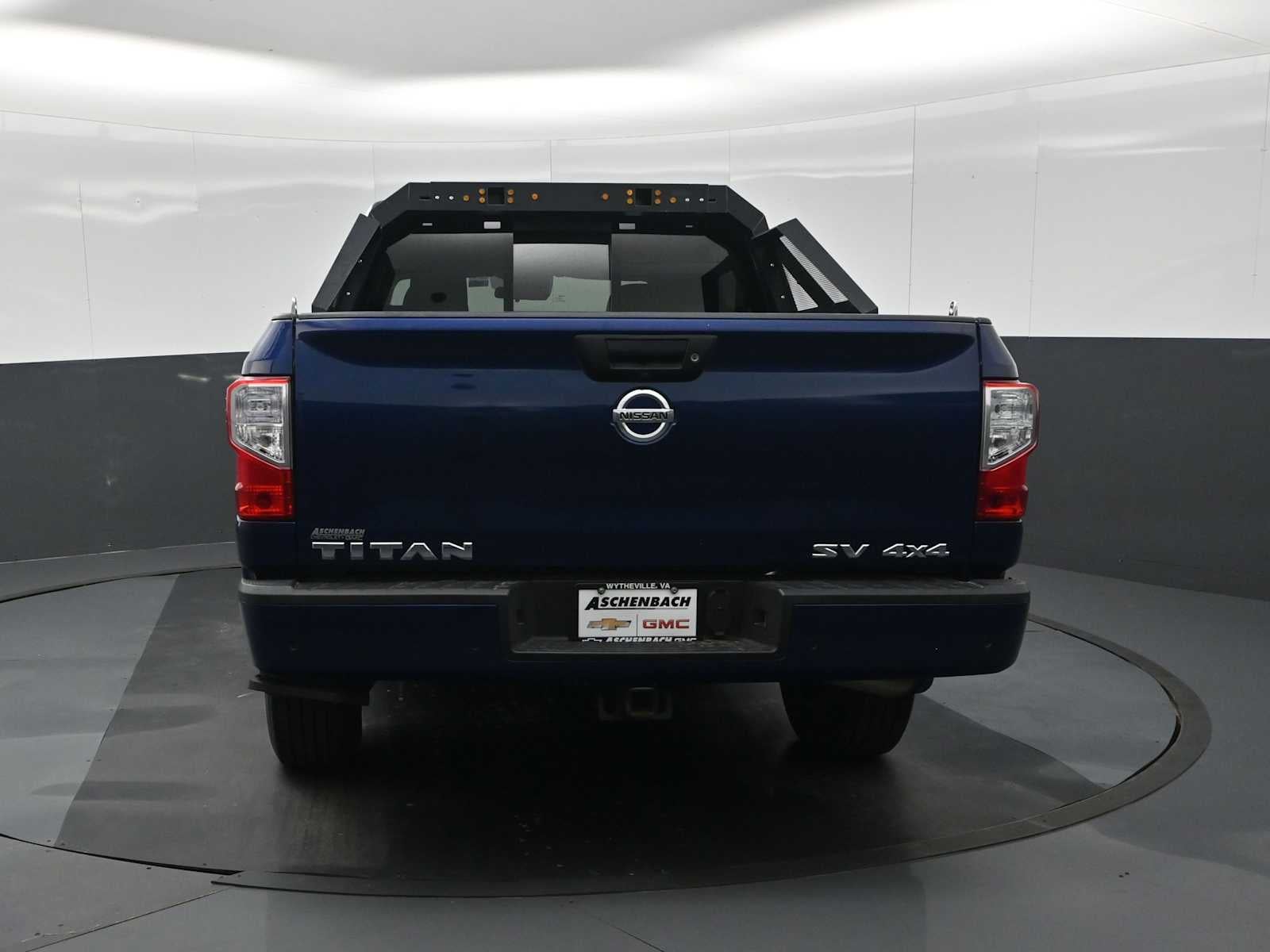 2021 Nissan Titan SV
