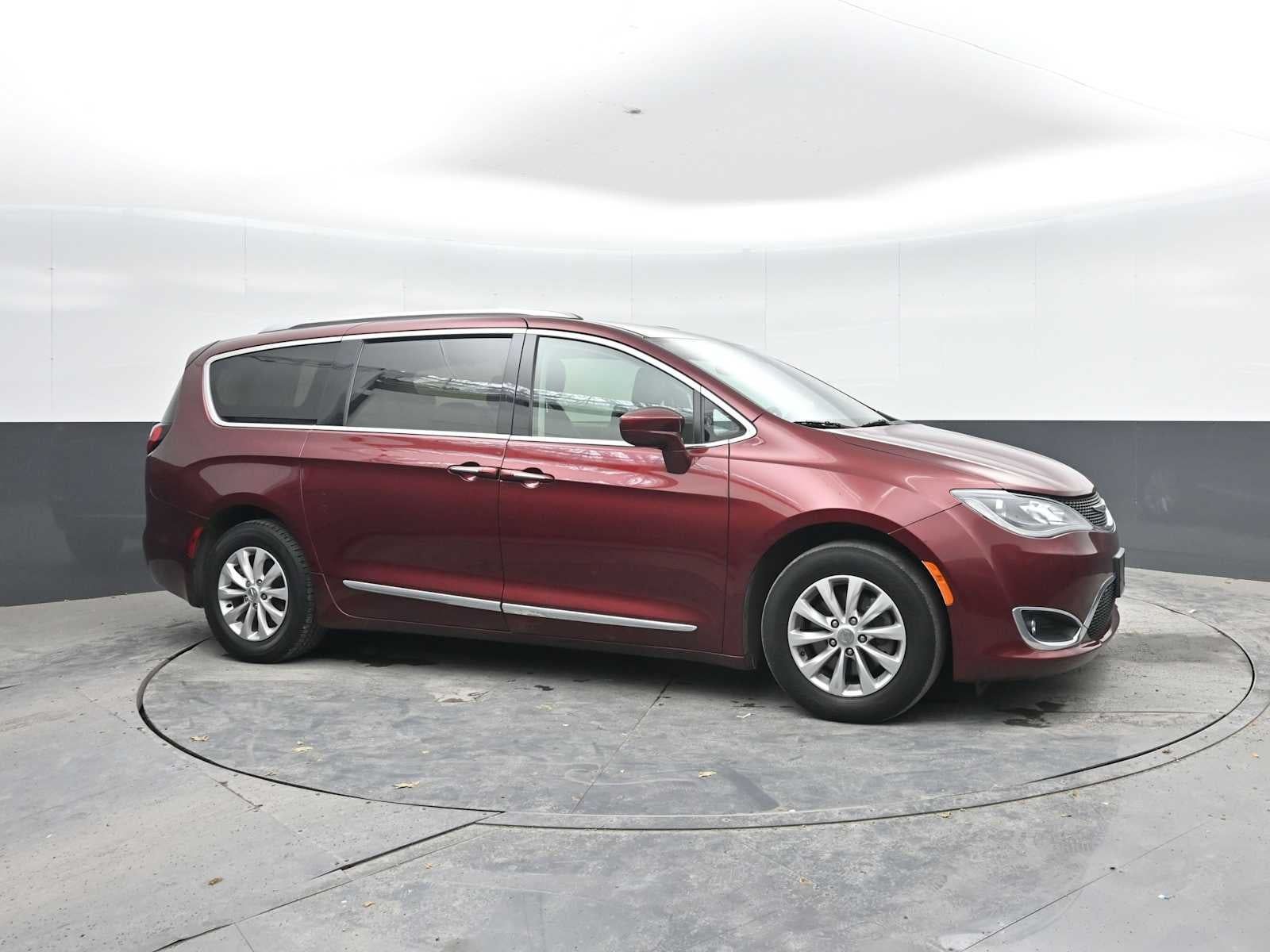 2020 Chrysler Pacifica Touring L