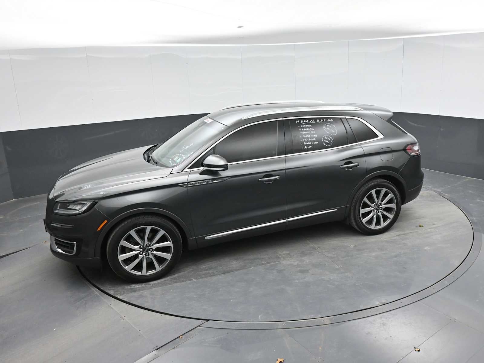 2019 Lincoln Nautilus Select
