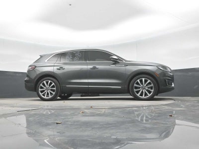 2019 Lincoln Nautilus Select