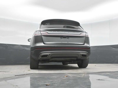 2019 Lincoln Nautilus Select
